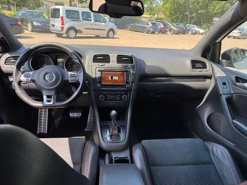 Volkswagen Golf – 17