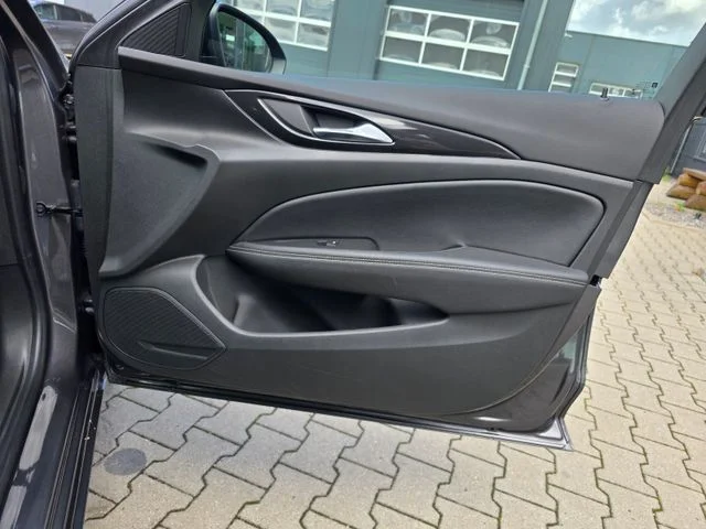 Opel Insignia – 23