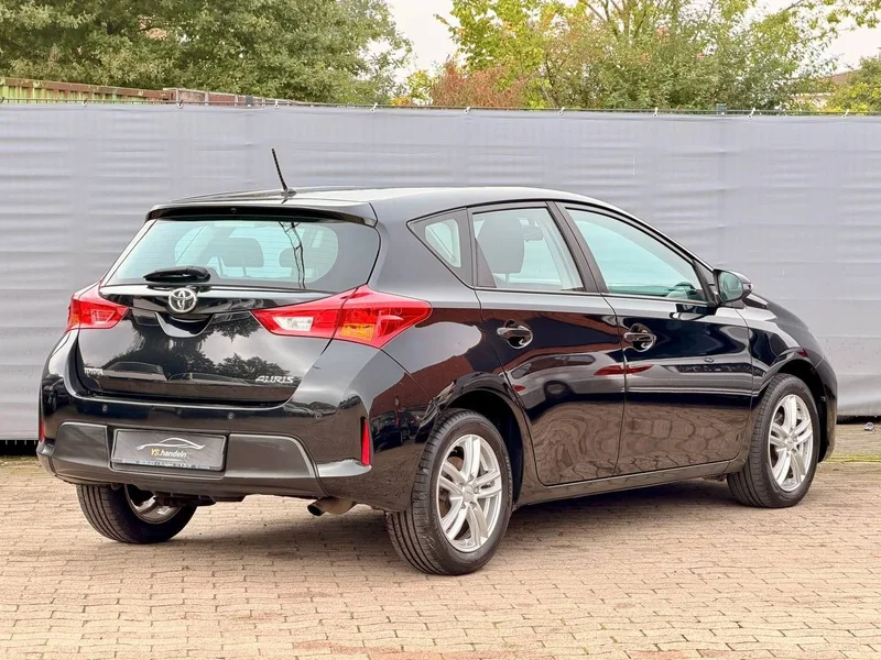 Toyota Auris II (2012-) – 6