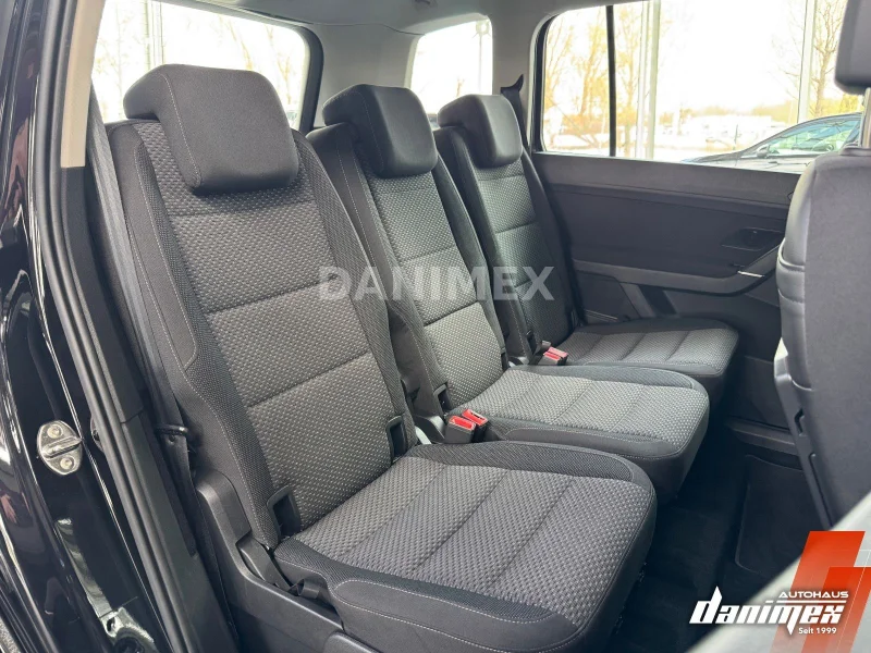 Volkswagen Touran – 11
