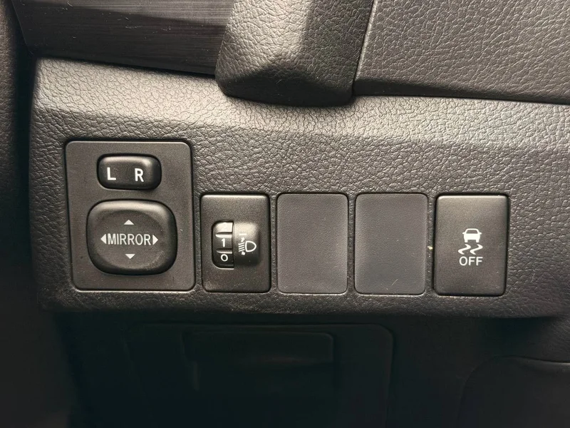 Toyota Auris II (2012-) – 26