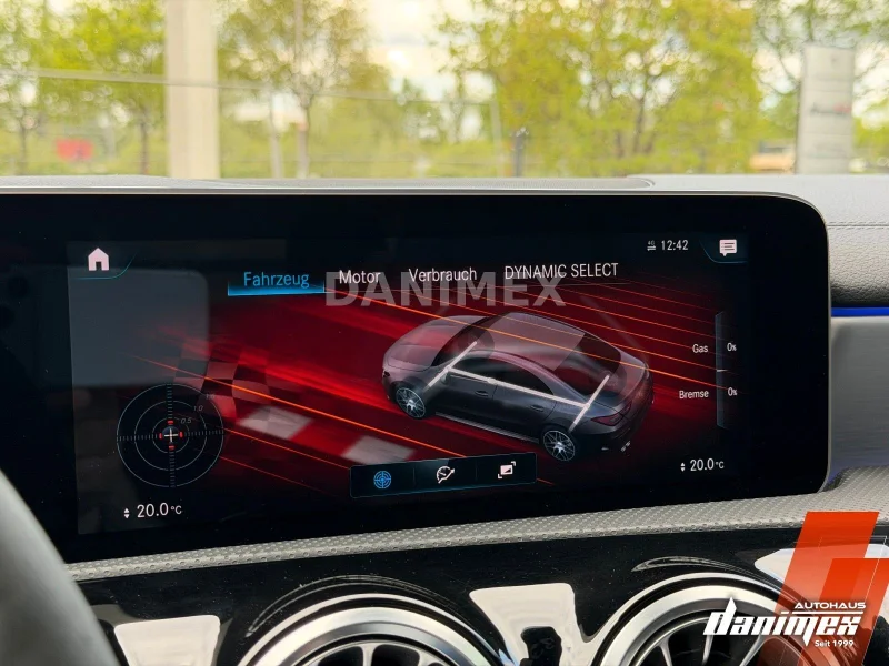 Mercedes-Benz CLA 45 AMG – 25