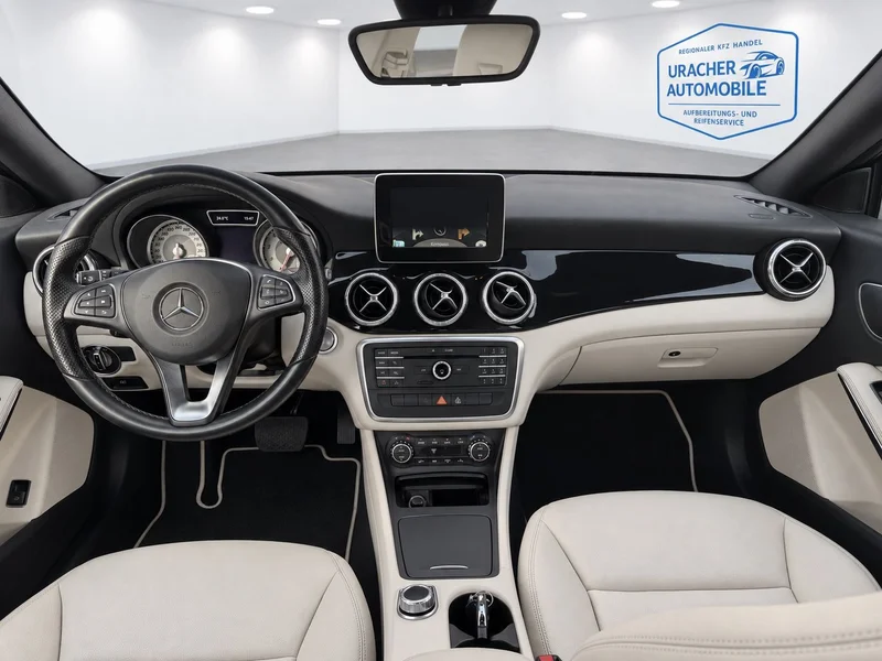 Mercedes-Benz CLA 250 – 16