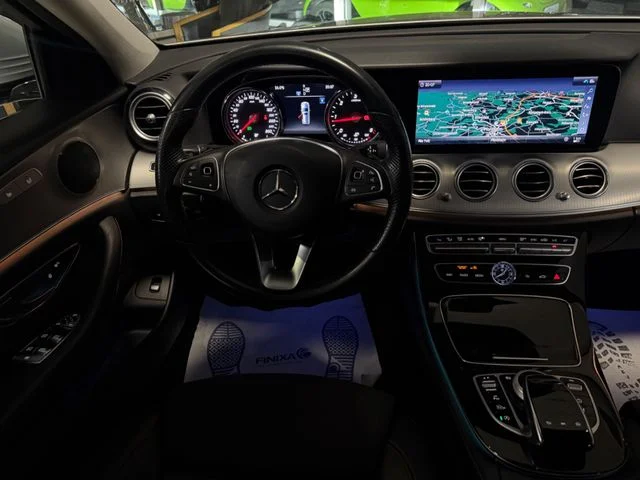 Mercedes-Benz E 220 – 14