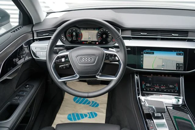 AUDI A8 – 22