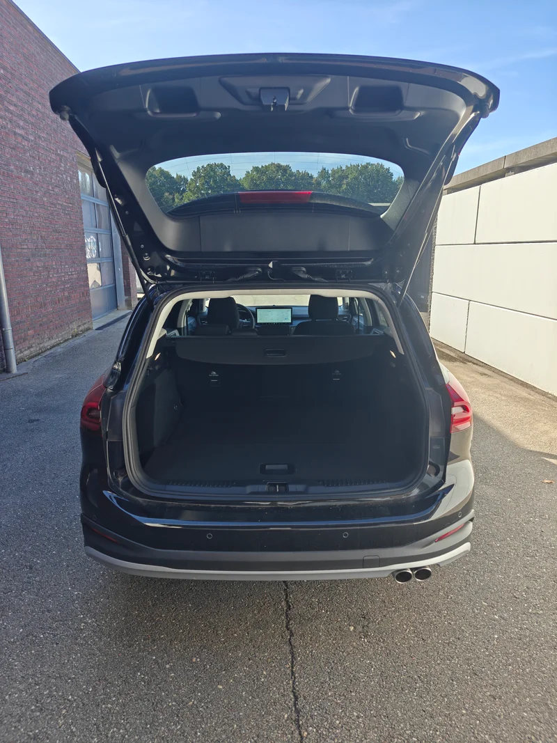 Ford Focus Turnier Active X 1.0 7AT – 5