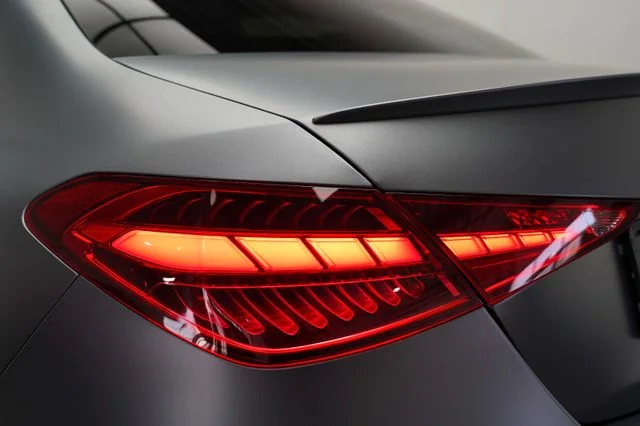 MERCEDES-BENZ C 220 – 10