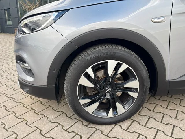 Opel Grandland X – 12