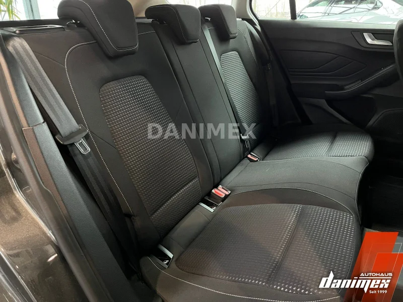 Ford Focus – 11