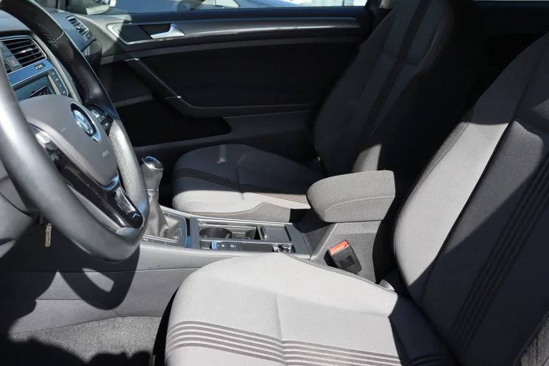 Volkswagen Golf – 19