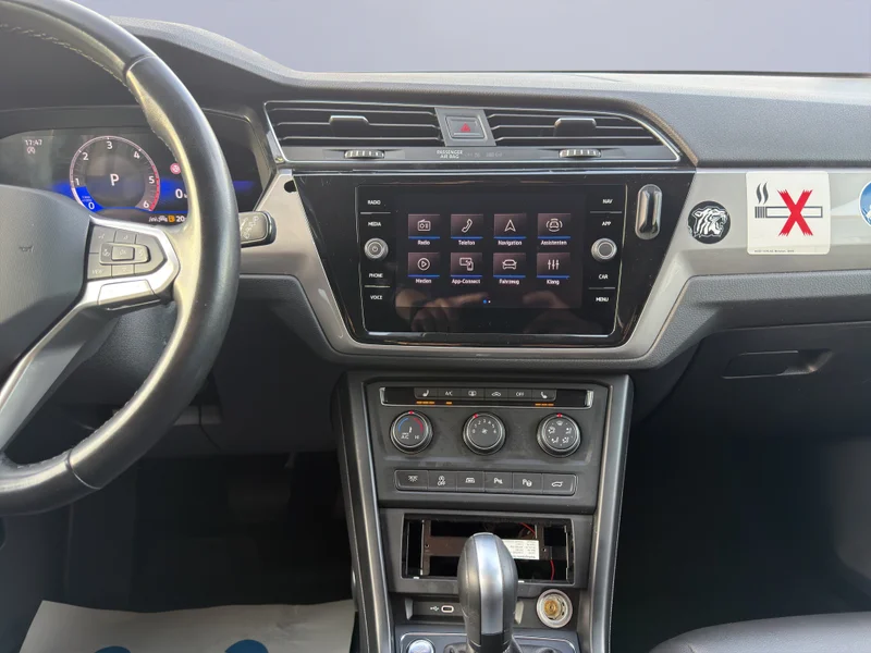 Volkswagen Touran Touran II – 15