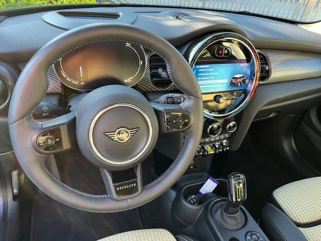 Mini COOPER SE – 18
