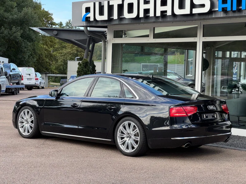 Audi A8 – 10