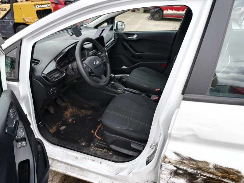 Ford Fiesta – 12