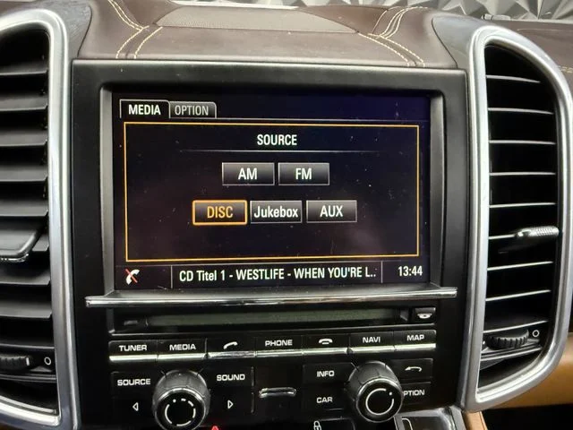 Porsche Cayenne – 32