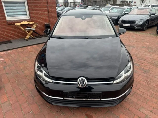 Volkswagen Golf – 6