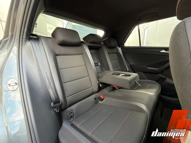 Volkswagen T-Roc – 18