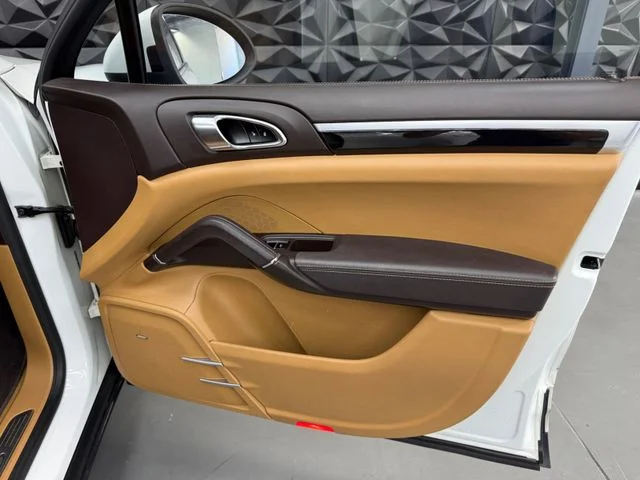 Porsche Cayenne – 36