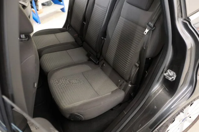 FORD C-Max – 12