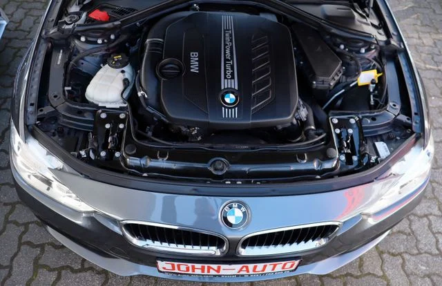 BMW 330 – 3