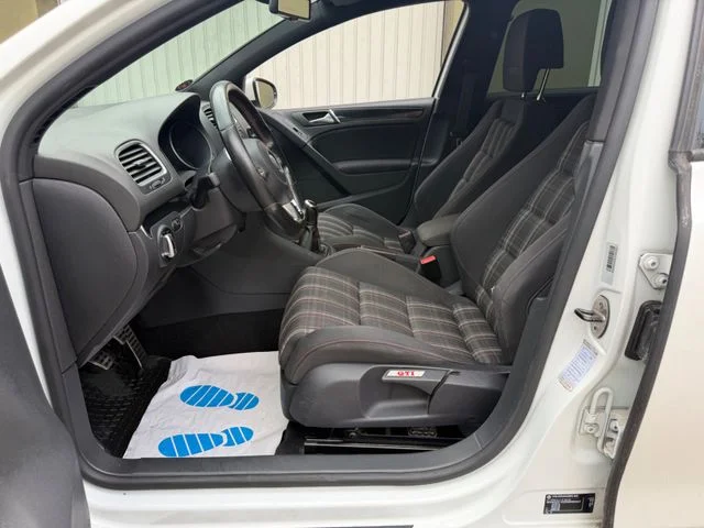 VW Golf – 8