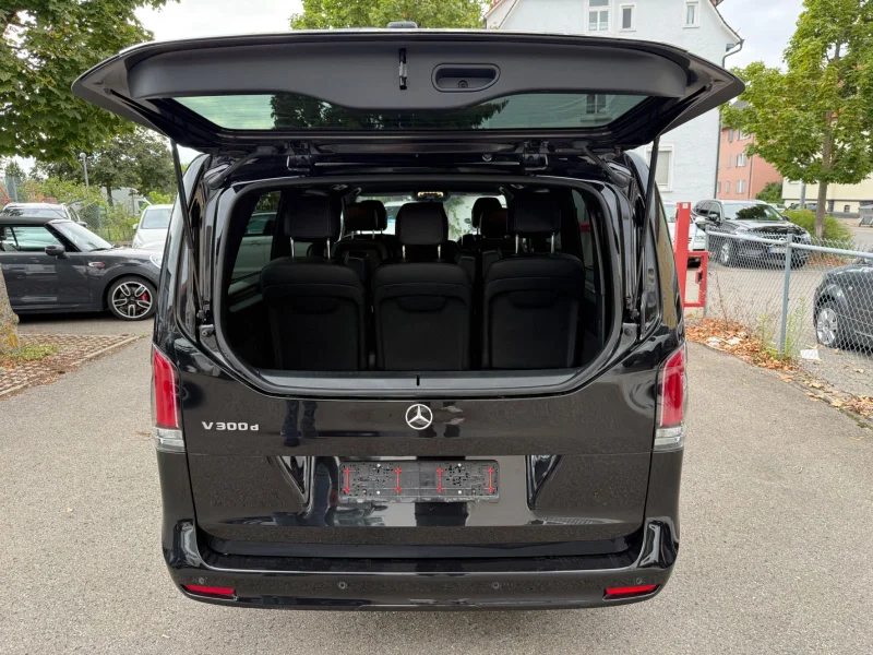 Mercedes-Benz V 300 – 23
