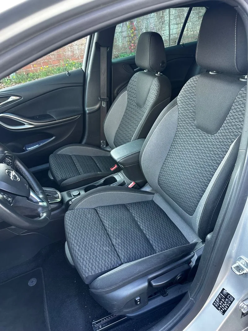 Opel Astra – 13