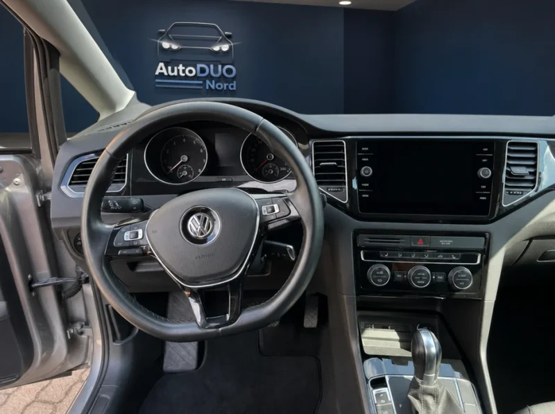 VW Golf Sportsvan – 12