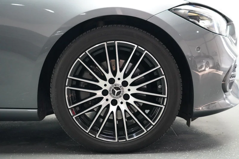 Mercedes-Benz C 220 – 8