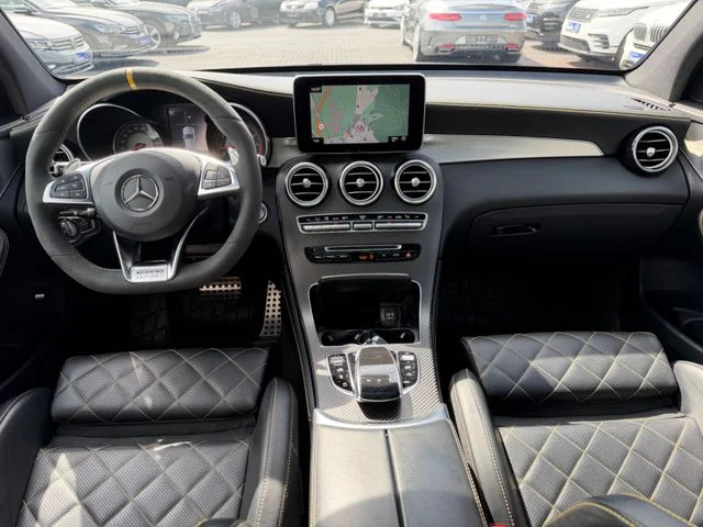 Mercedes-Benz GLC 63 AMG – 19