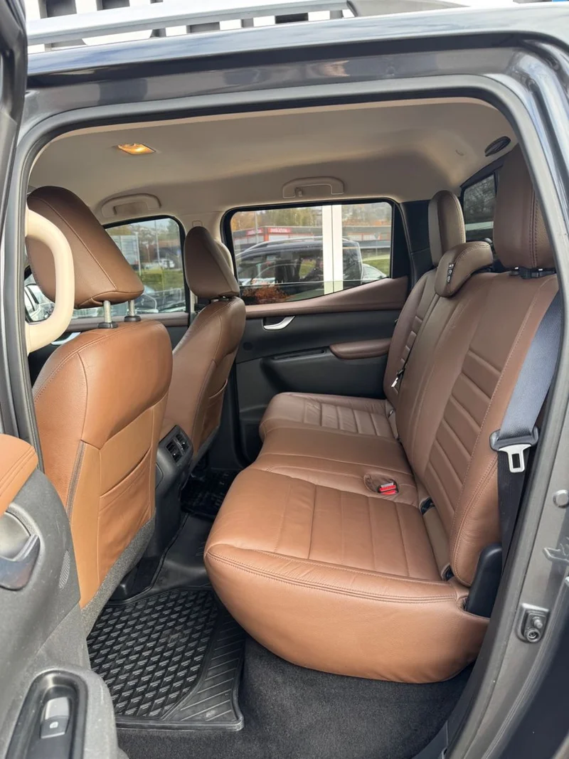 Mercedes-Benz X 350 – 15