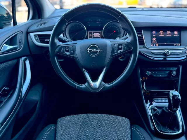 Opel Astra – 8