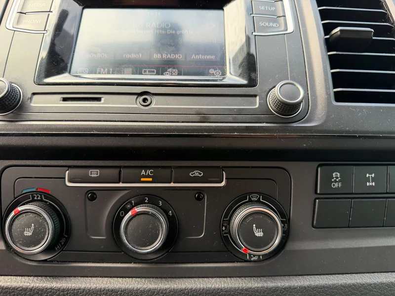 Volkswagen Transporter – 18