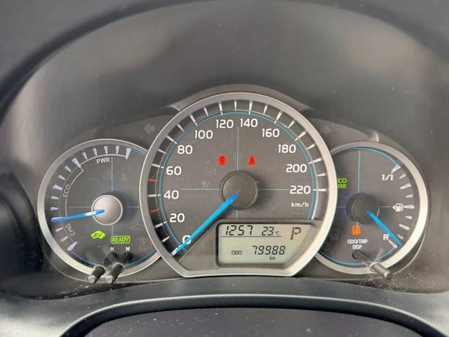 TOYOTA Yaris – 17