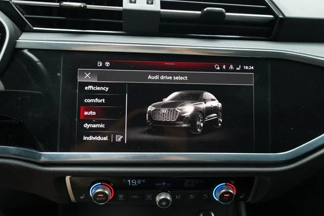 AUDI Q3 – 30