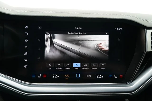 VW Touareg – 29
