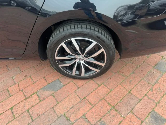 Volkswagen Golf – 20