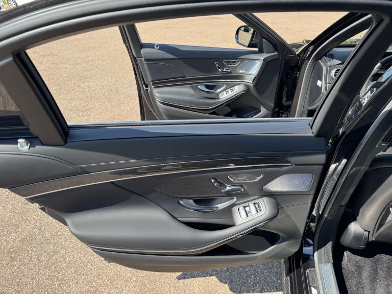 Mercedes-Benz S 63 AMG – 23
