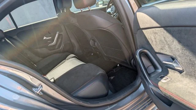 MERCEDES-BENZ A 200 – 23