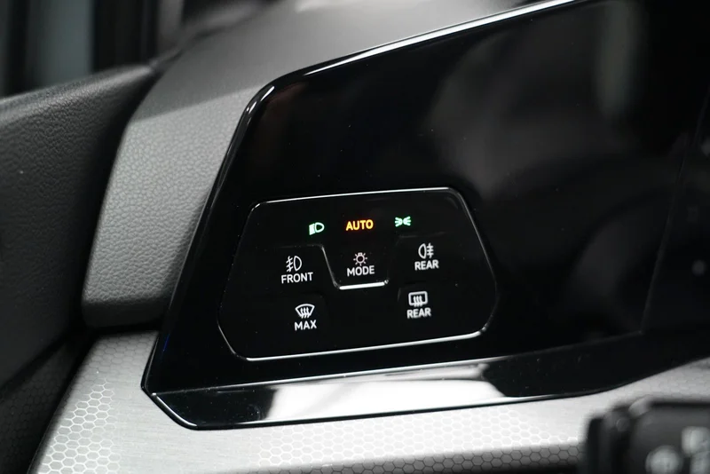 Volkswagen Golf – 28