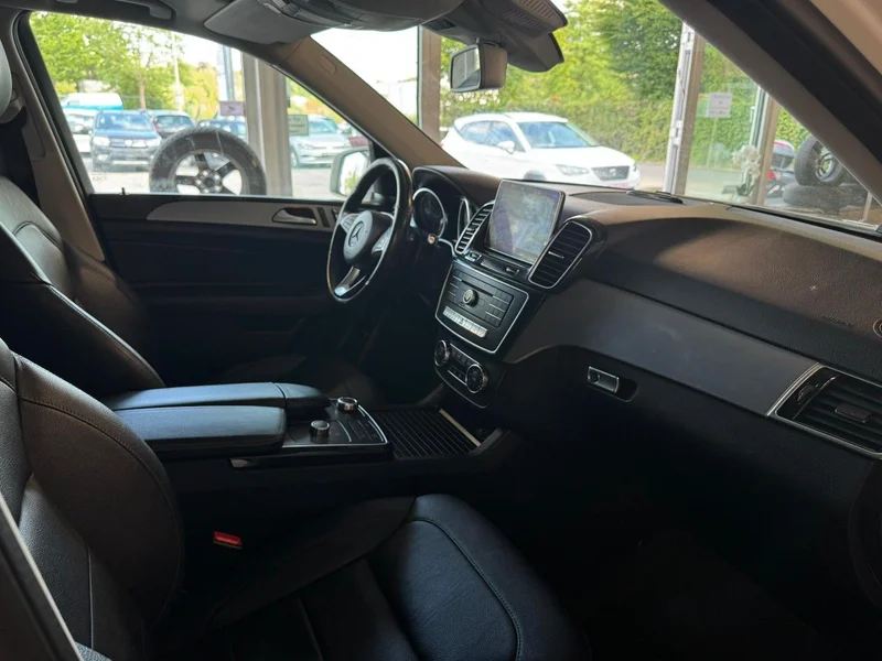 Mercedes-Benz GLE 350 – 13