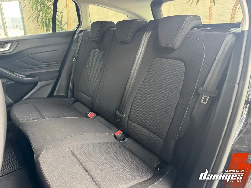 Ford Focus – 13