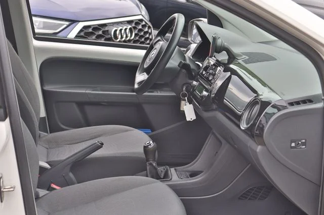 Volkswagen up – 11