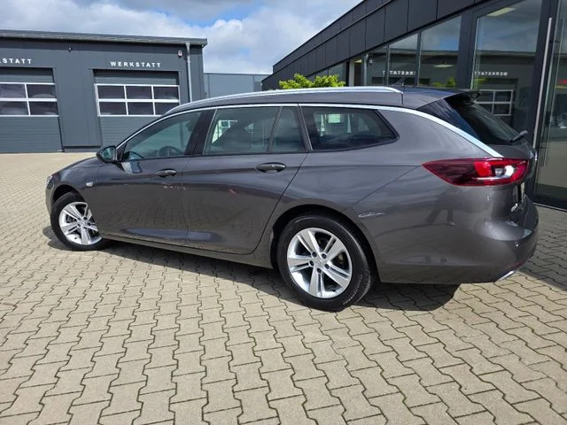 Opel Insignia – 9