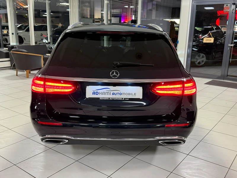 Mercedes-Benz E 220 – 6