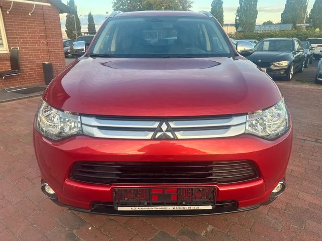 MITSUBISHI Outlander – 10
