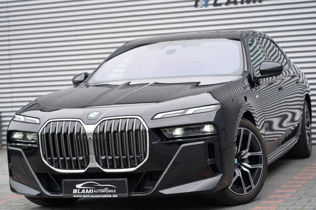 BMW 740