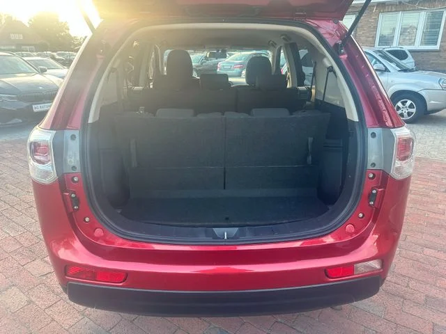 MITSUBISHI Outlander – 5