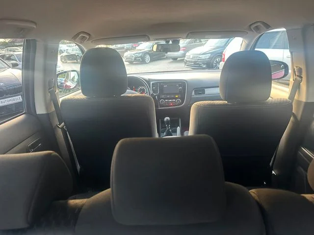 MITSUBISHI Outlander – 6