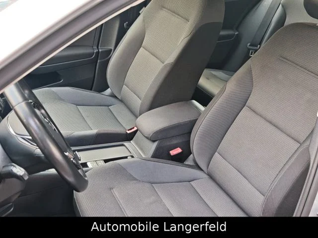 Volkswagen Golf – 31